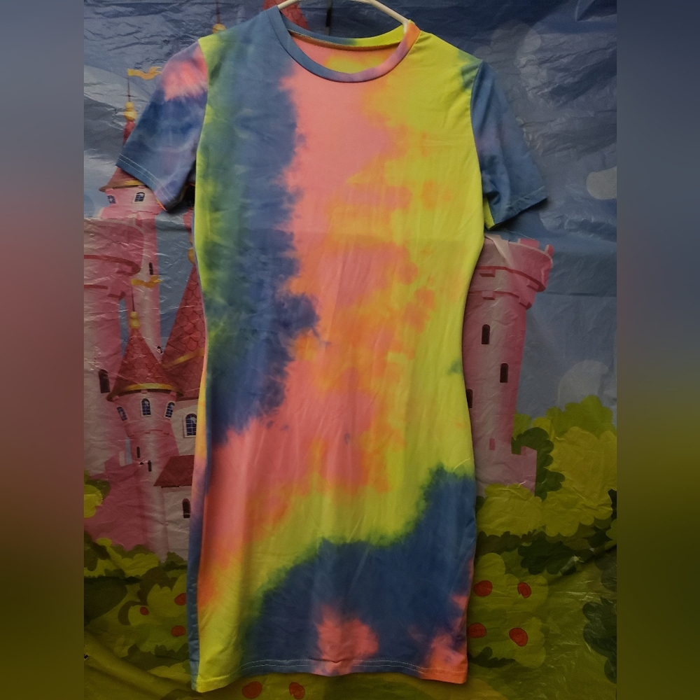 Fully tye dyed short sleeve Skirt